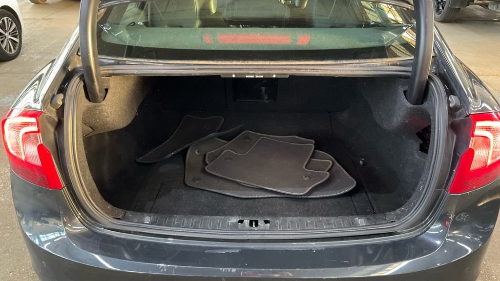 Used Volvo S60 2014 for sale - 76162896: Photo 5