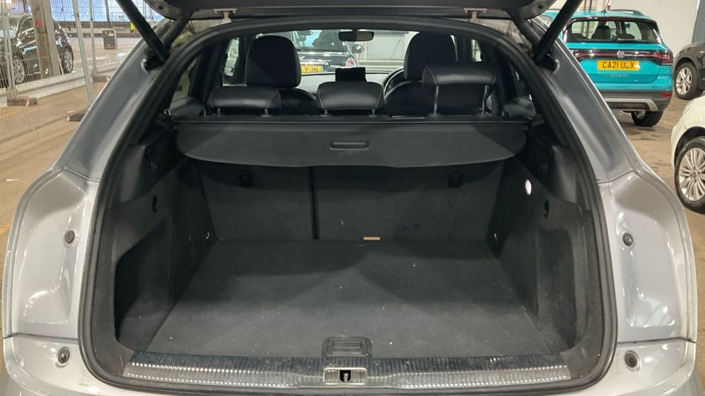 Used Audi Q3 2017 for sale - 76977439: Photo 13