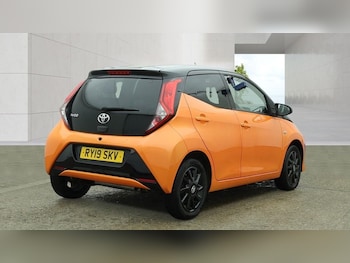 Used Toyota AYGO 2019 for sale - 78468690: Photo