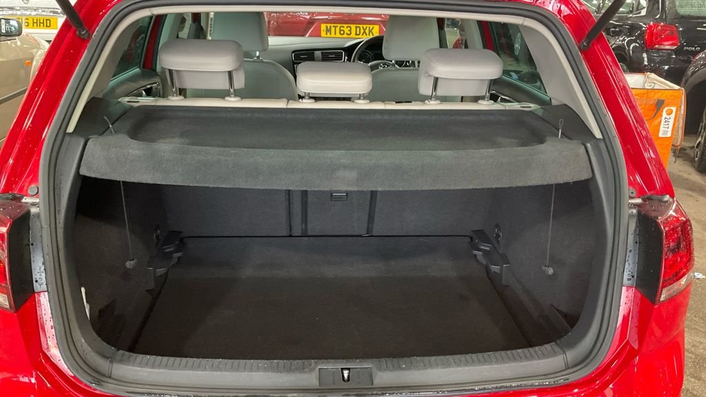 Used Volkswagen Golf 2013 for sale - 77397300: Photo 19