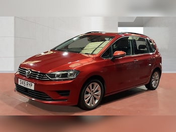 Used Volkswagen Golf SV 2015 for sale - 79603652: Photo