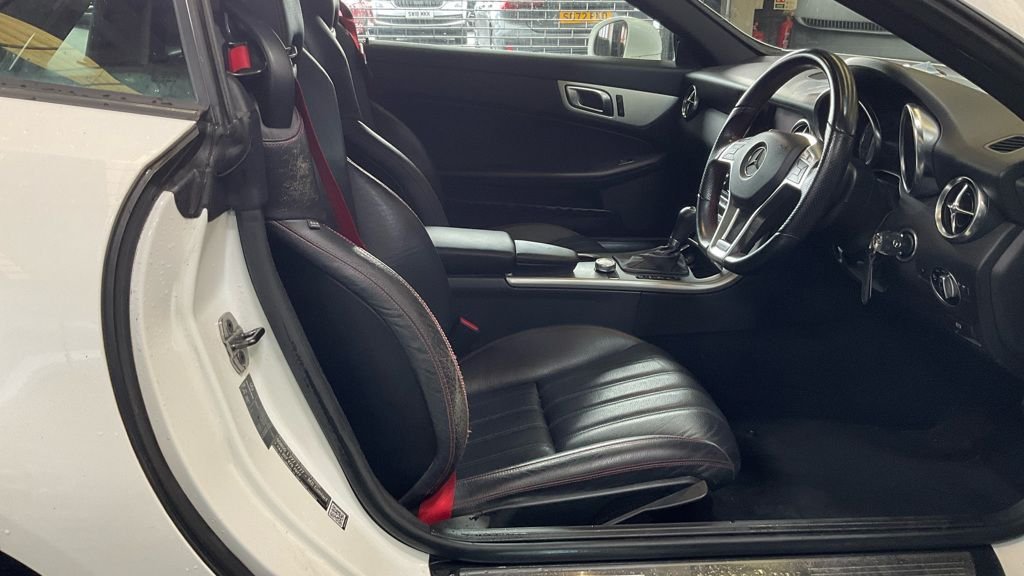 Used Mercedes-Benz SLK 2013 for sale - 77276362: Photo 10