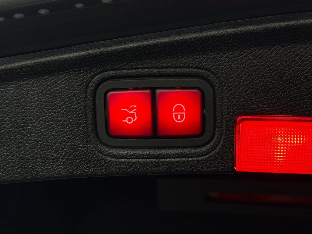 Used Mercedes-Benz C Class 2018 for sale - 77734189: Photo 10