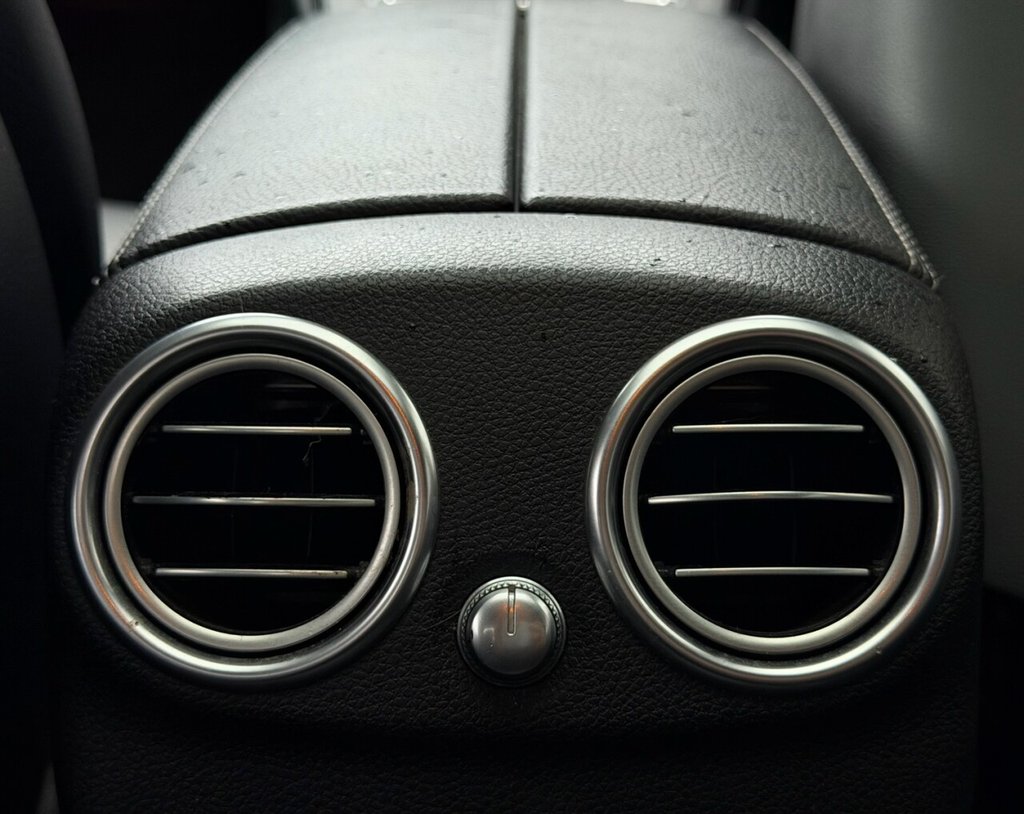 Used Mercedes-Benz C Class 2018 for sale - 77734189: Photo 11