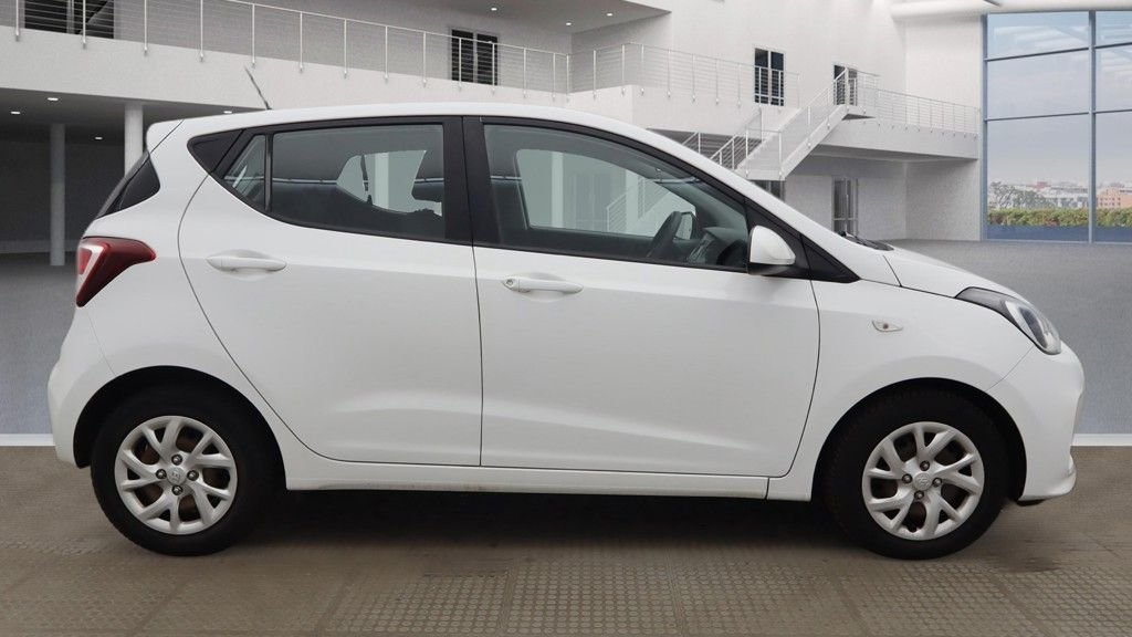 Used Hyundai i10 2017 for sale - 77557854: Photo 17
