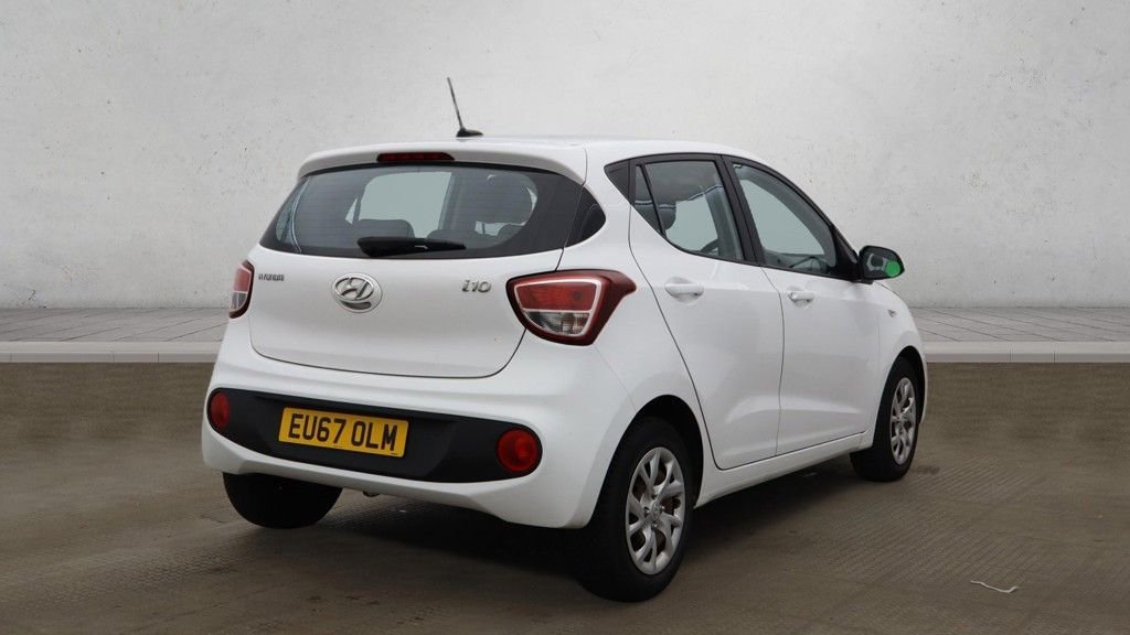 Used Hyundai i10 2017 for sale - 77557854: Photo 4