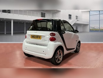 Used smart fortwo 2011 for sale - 76590927: Photo