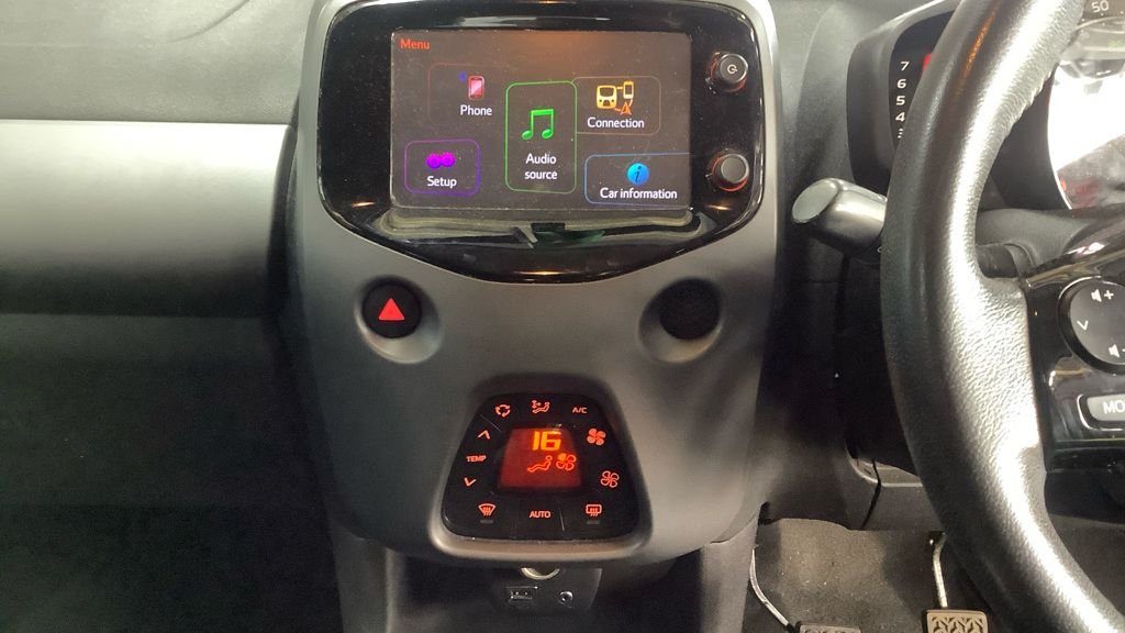 Used Toyota AYGO 2018 for sale - 77096473: Photo 12