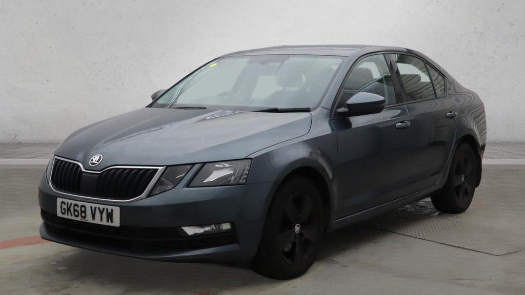 Used Skoda Octavia 2018 for sale - 76610294: Photo 2