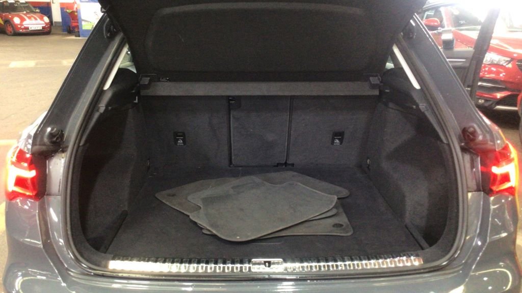 Used Audi Q3 2019 for sale - 76445867: Photo 7