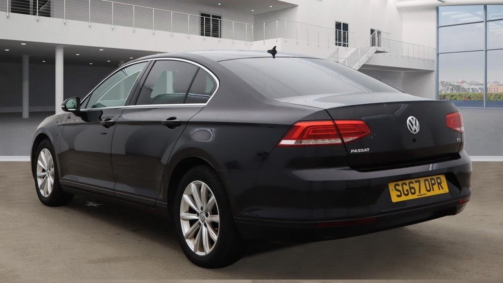 Used Volkswagen Passat 2017 for sale - 76751267: Photo 2