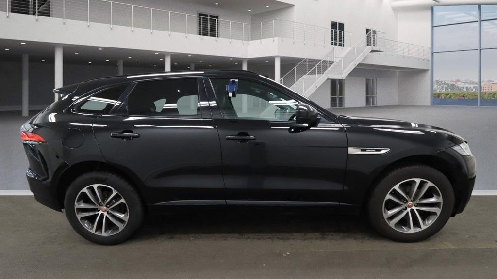 Used Jaguar F-Pace 2018 for sale - 77936295: Photo 17