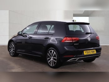 Used Volkswagen Golf 2018 for sale - 78610171: Photo