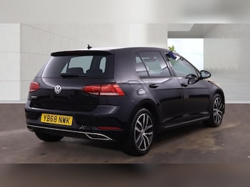 Used Volkswagen Golf 2018 for sale - 78610171: Photo