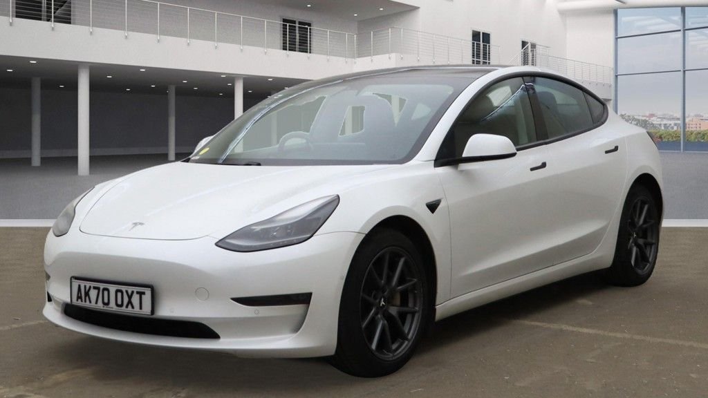 Used Tesla Model 3 2020 for sale - 76356989: Photo 2