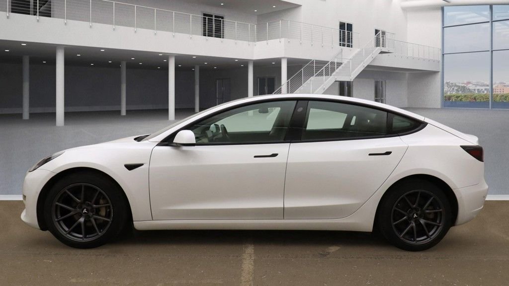 Used Tesla Model 3 2020 for sale - 76356989: Photo 6