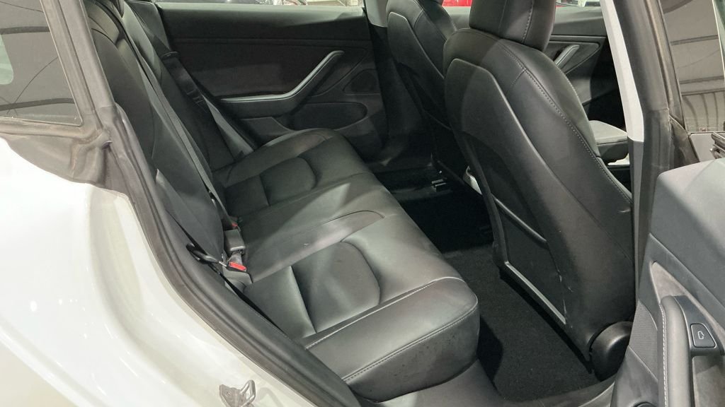 Used Tesla Model 3 2020 for sale - 76356989: Photo 8