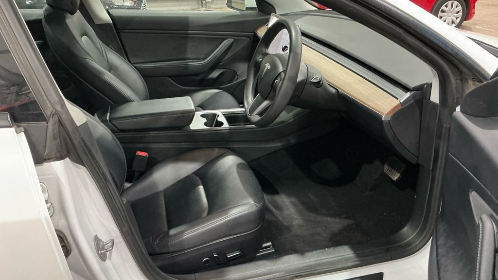 Used Tesla Model 3 2020 for sale - 76356989: Photo 9