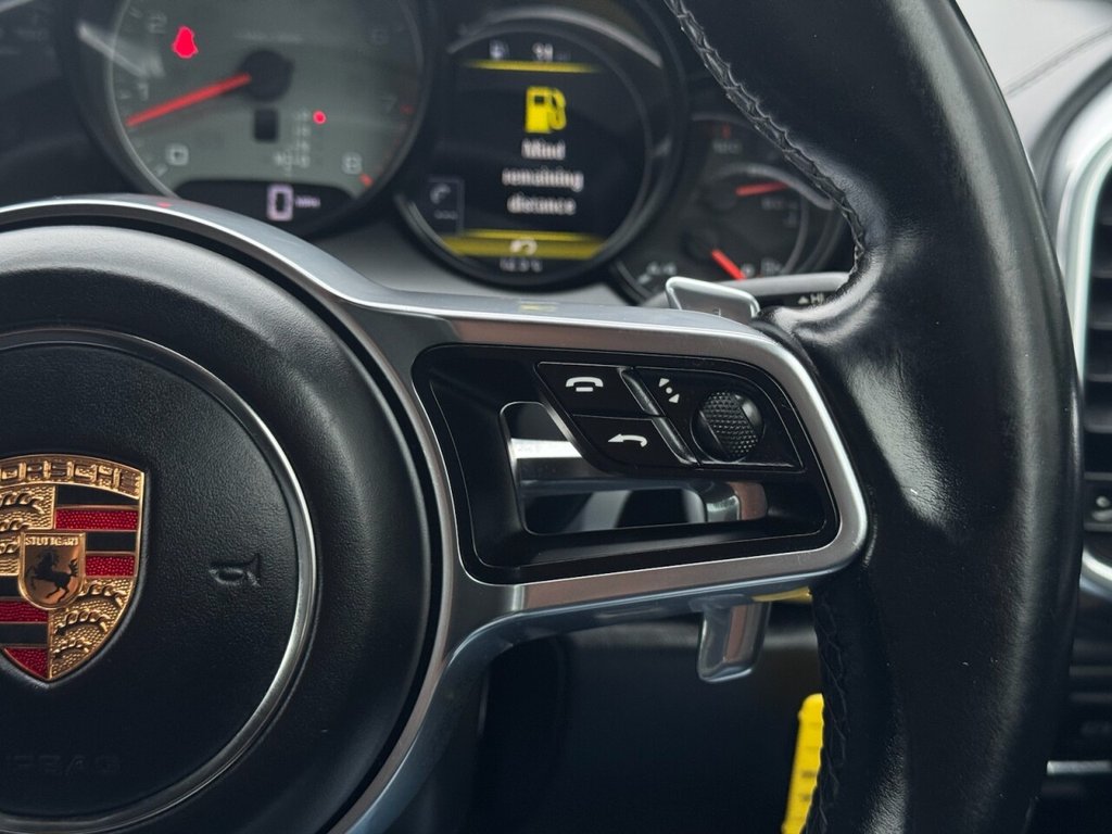 Used Porsche Cayenne 2014 for sale - 75950693: Photo 14