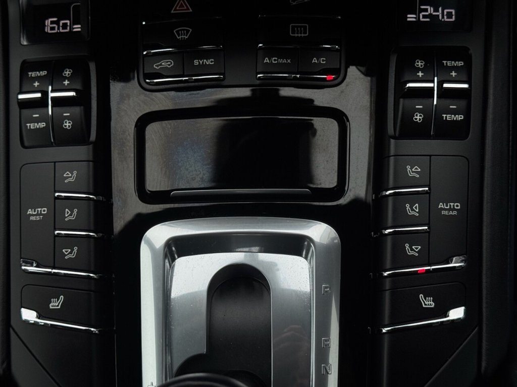 Used Porsche Cayenne 2014 for sale - 75950693: Photo 21