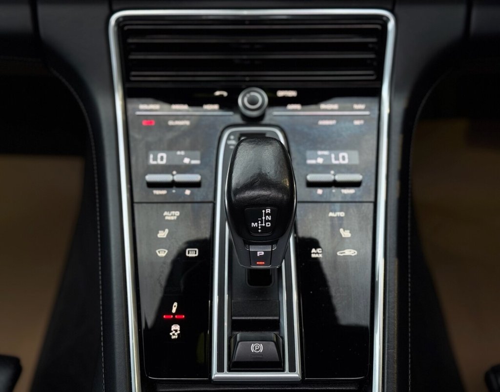 Used Porsche Panamera 2018 for sale - 76080761: Photo 30