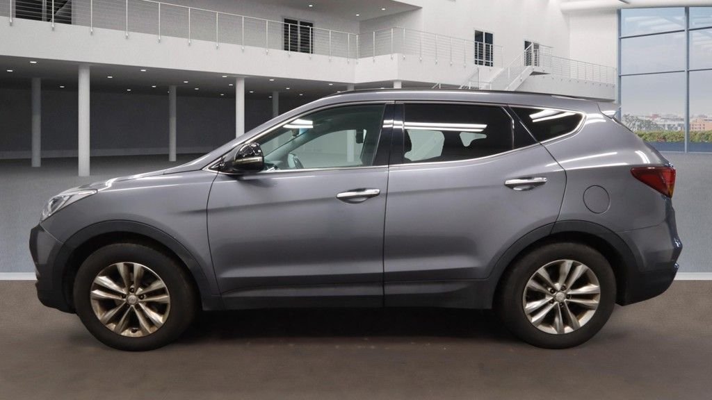 Used Hyundai Santa Fe 2016 for sale - 77293250: Photo 12