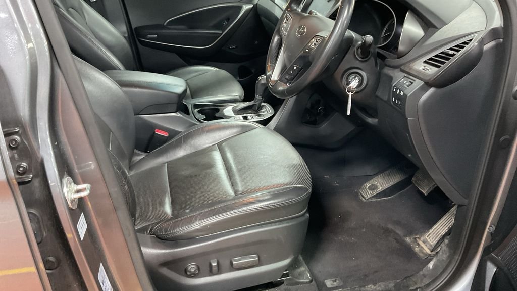 Used Hyundai Santa Fe 2016 for sale - 77293250: Photo 15