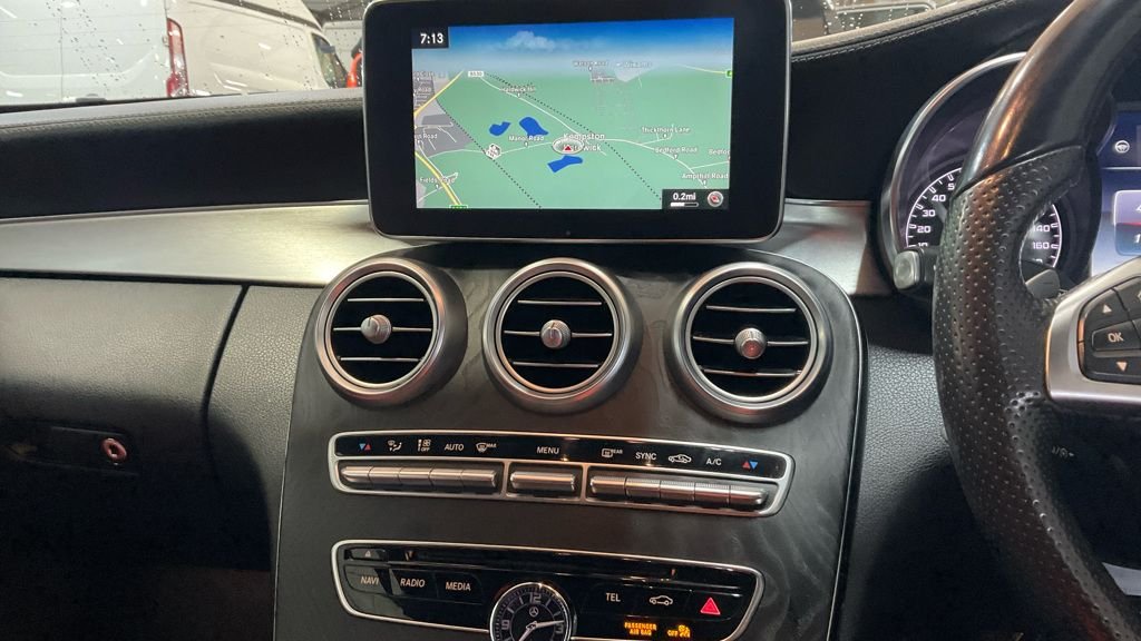 Used Mercedes-Benz C Class 2017 for sale - 76546937: Photo 12