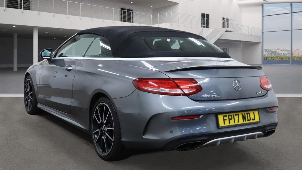 Used Mercedes-Benz C Class 2017 for sale - 76546937: Photo 4