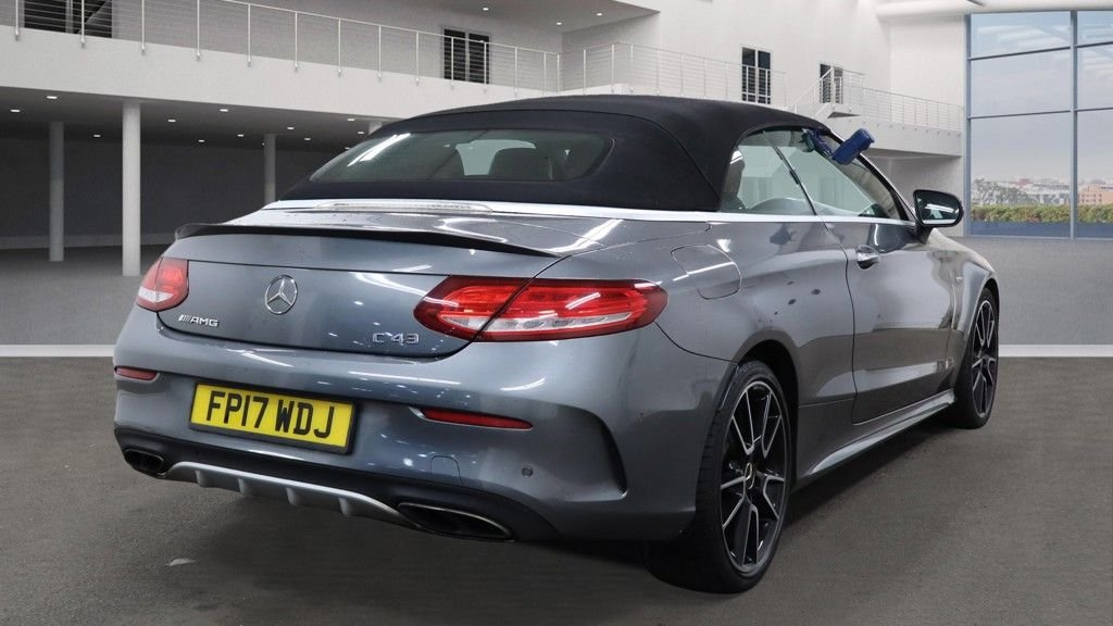 Used Mercedes-Benz C Class 2017 for sale - 76546937: Photo 5