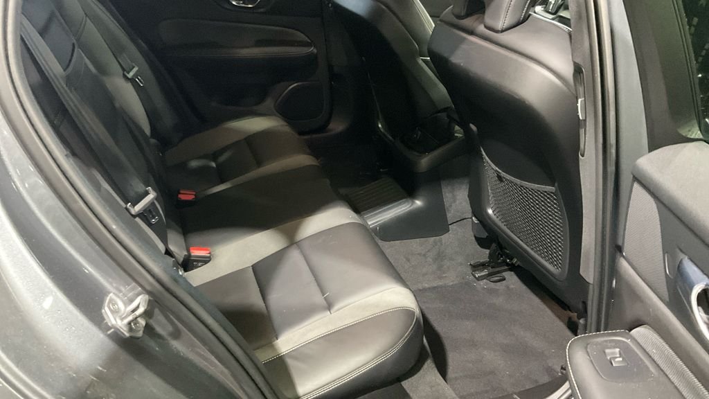 Used Volvo V60 2021 for sale - 77520963: Photo 8