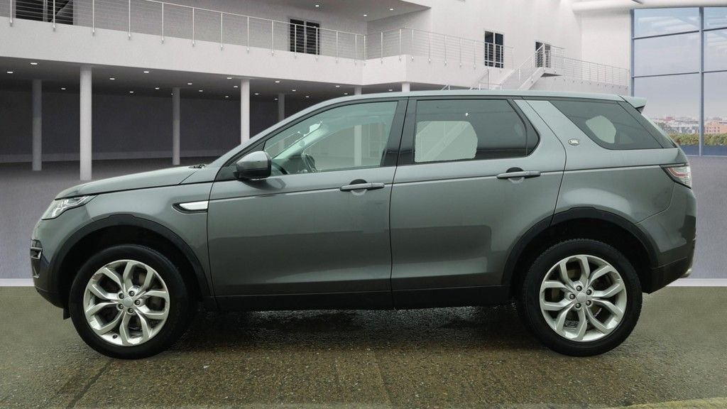 Used Land Rover Discovery Sport 2018 for sale - 77557596: Photo 18