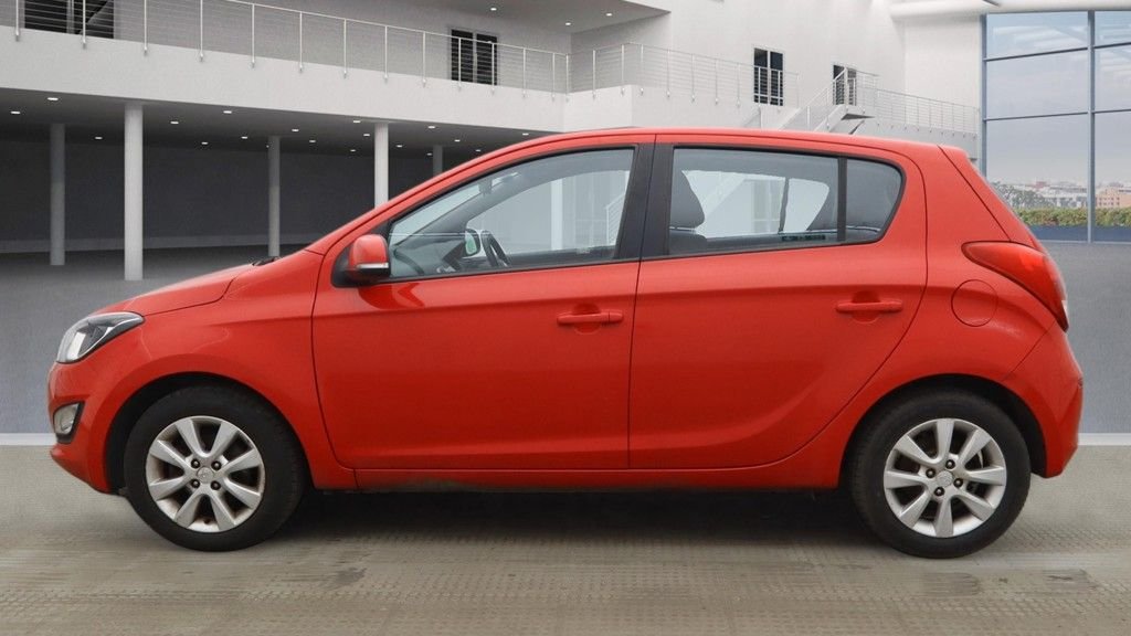 Used Hyundai i20 2014 for sale - 77893719: Photo 18