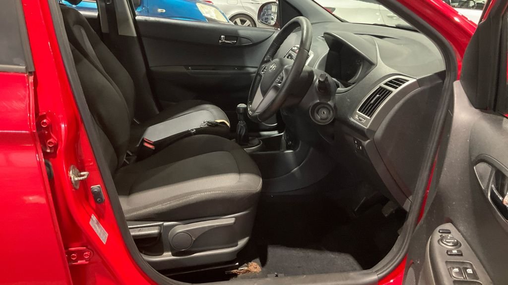 Used Hyundai i20 2014 for sale - 77893719: Photo 21