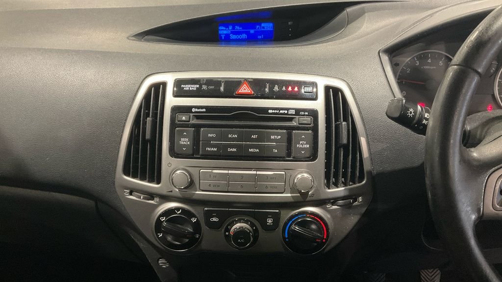 Used Hyundai i20 2014 for sale - 77893719: Photo 23