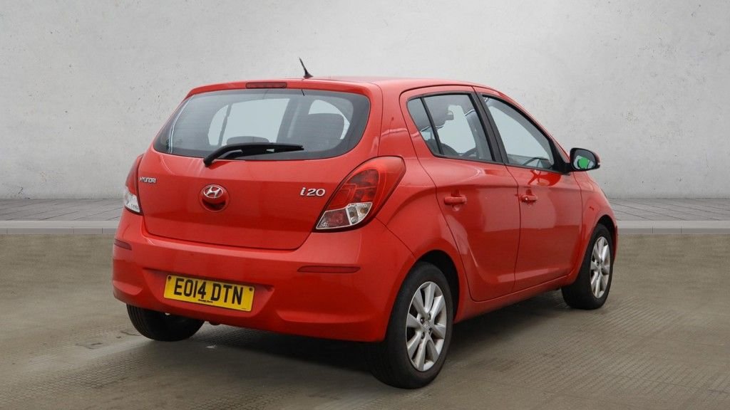 Used Hyundai i20 2014 for sale - 77893719: Photo 4
