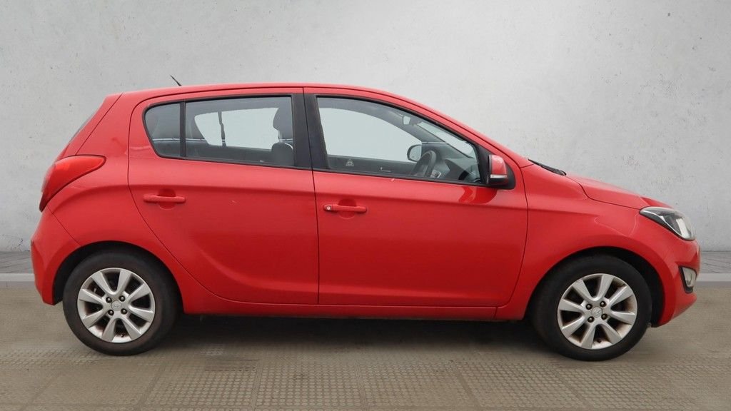 Used Hyundai i20 2014 for sale - 77893719: Photo 5