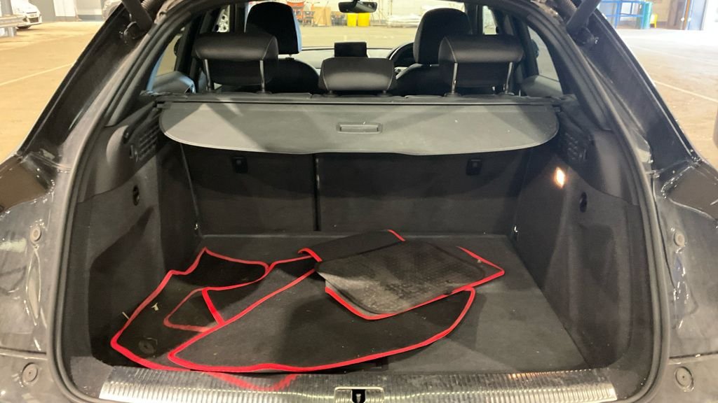 Used Audi Q3 2016 for sale - 77668749: Photo 8