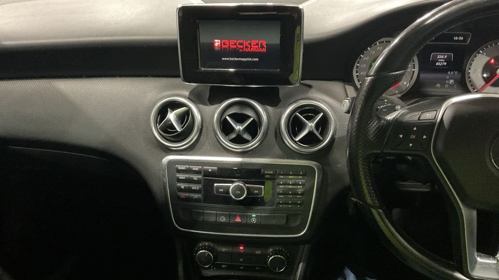 Used Mercedes-Benz A-Class 2015 for sale - 76445791: Photo 11