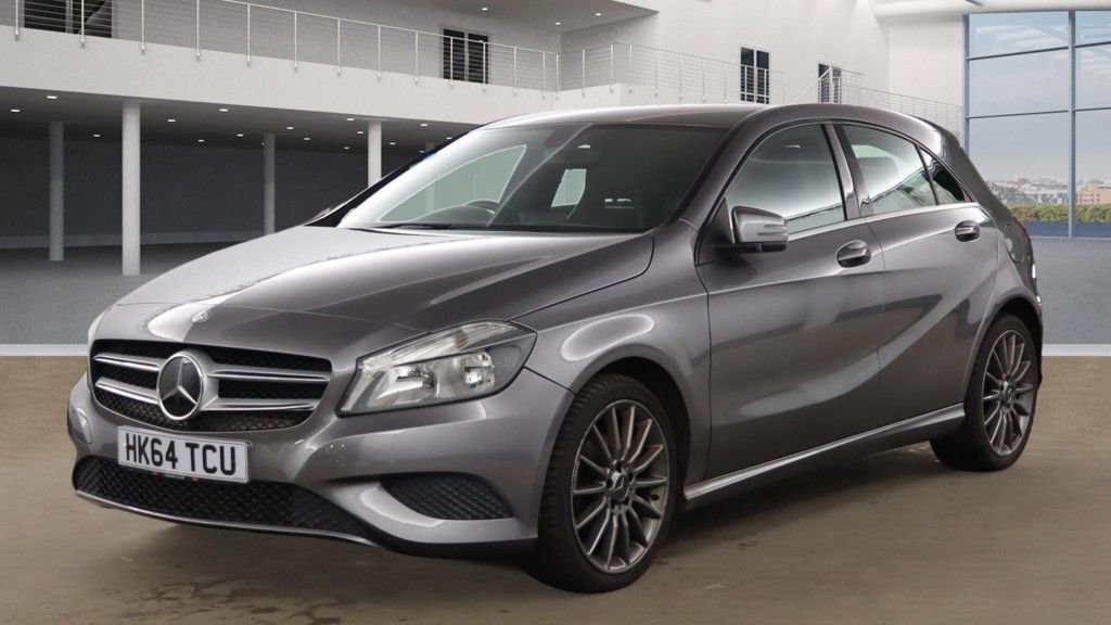 Used Mercedes-Benz A-Class 2015 for sale - 76445791: Photo 2