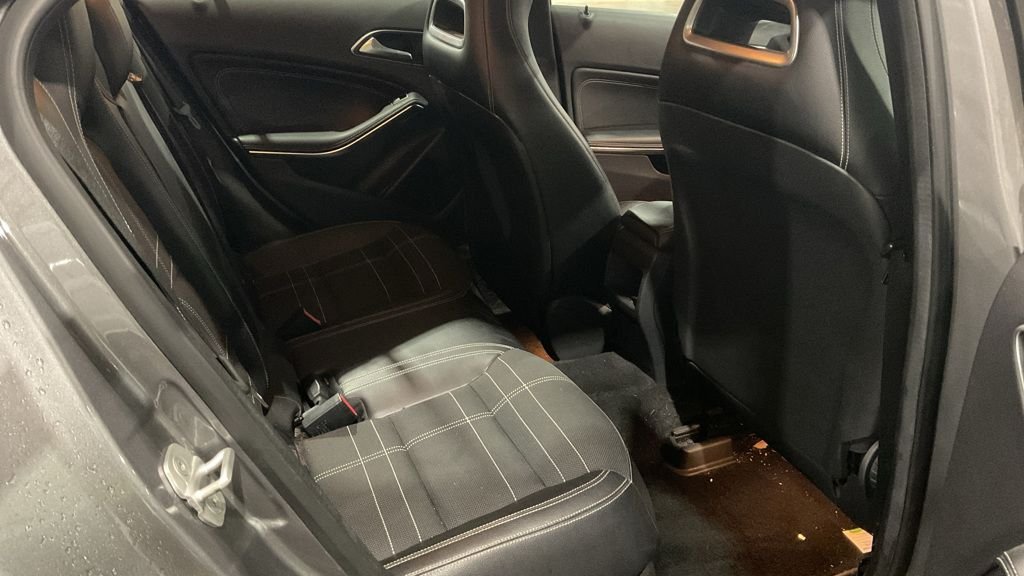 Used Mercedes-Benz A-Class 2015 for sale - 76445791: Photo 8