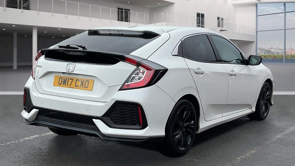 Used Honda Civic 2017 for sale - 77680594: Photo 5