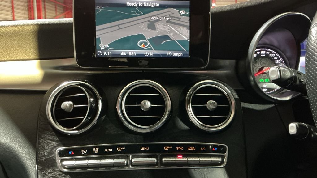 Used Mercedes-Benz GLC 2019 for sale - 76731217: Photo 17