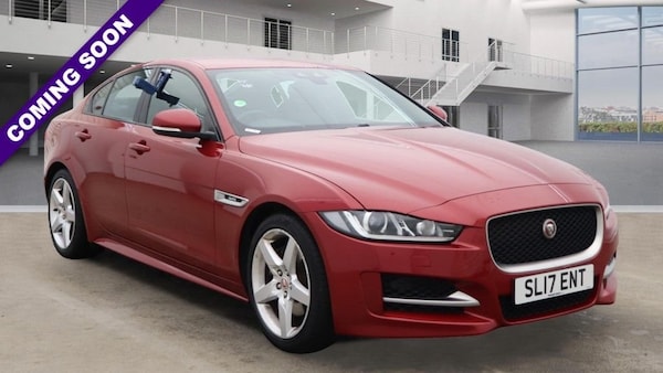 Used Jaguar XE 2017 for sale - 76210702: Photo 1