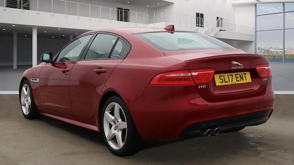 Used Jaguar XE 2017 for sale - 76210702: Photo 3