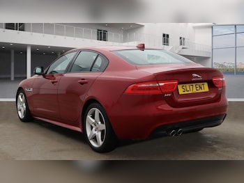 Used Jaguar XE 2017 for sale - 76210702: Photo 3