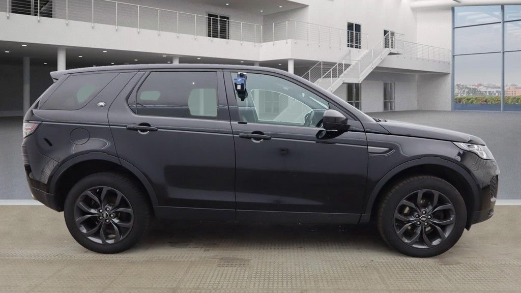 Used Land Rover Discovery Sport 2019 for sale - 76803734: Photo 11