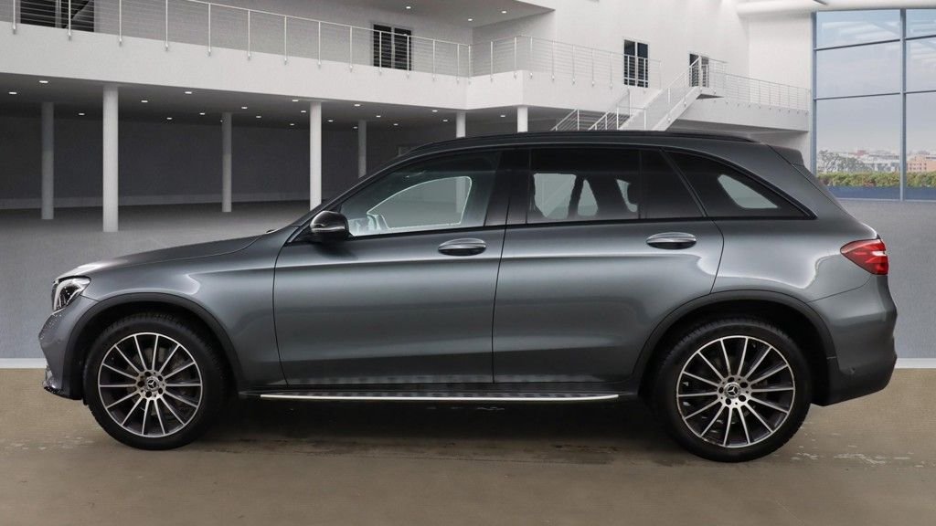 Used Mercedes-Benz GLC 2019 for sale - 76953986: Photo 12