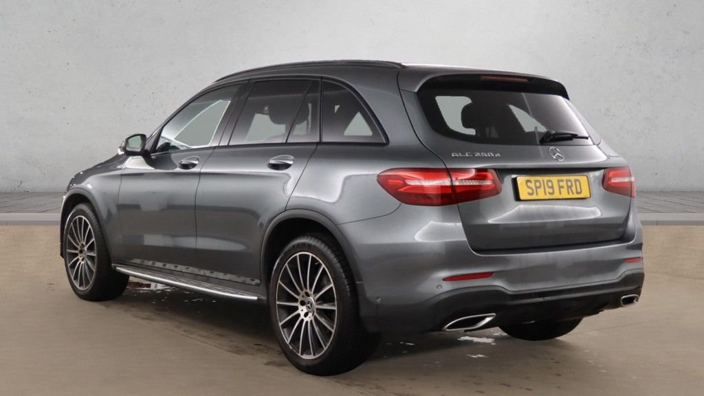 Used Mercedes-Benz GLC 2019 for sale - 76953986: Photo 3