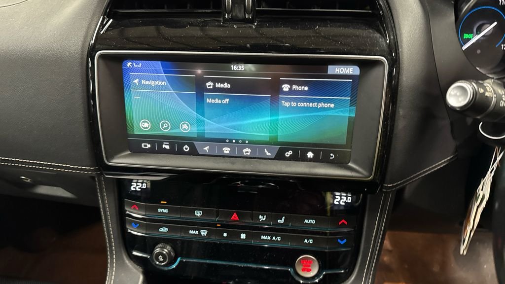 Used Jaguar F-Pace 2018 for sale - 77627459: Photo 23